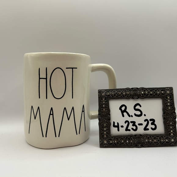 Rae Dunn “Hot Mama” mug. - Picture 1 of 1